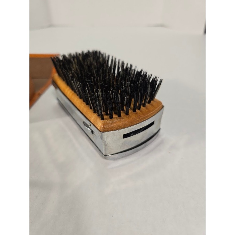 Vintage The Weekender by Matson Travel Hair Brush with Case‎ Vanity Accessory